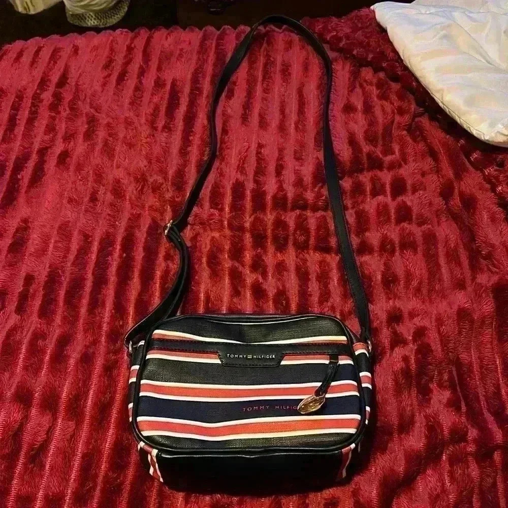 Tommy Hilfiger crossbody Handbag